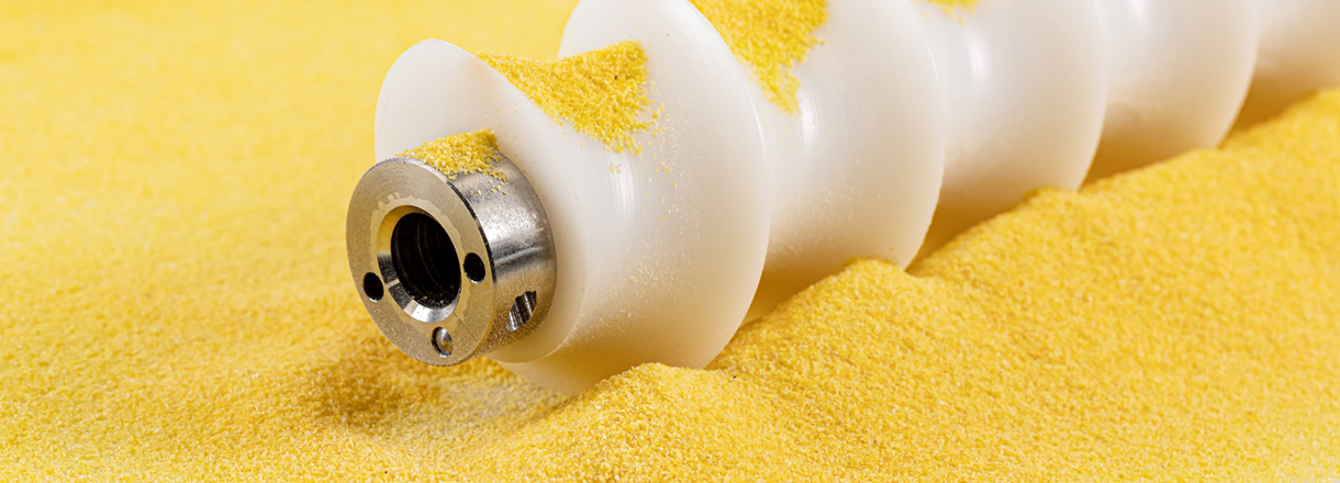 El nuevo material original ״S״ plus+® white ESD de Murtfeldt: plástico blanco con capacidad de descarga