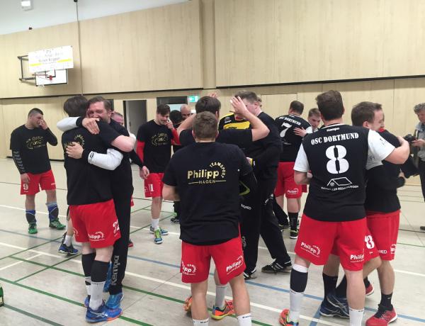 Sponsor Murtfeldt Kunststoffe gratuliert dem OSC Dortmund zum Aufstieg in die Oberliga.